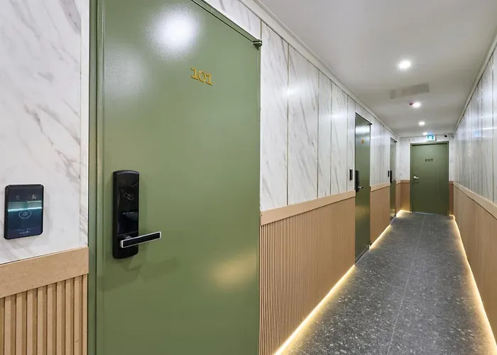 Hotel Chloe