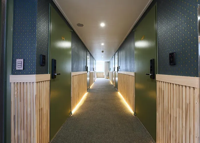 Chloe Hotel *